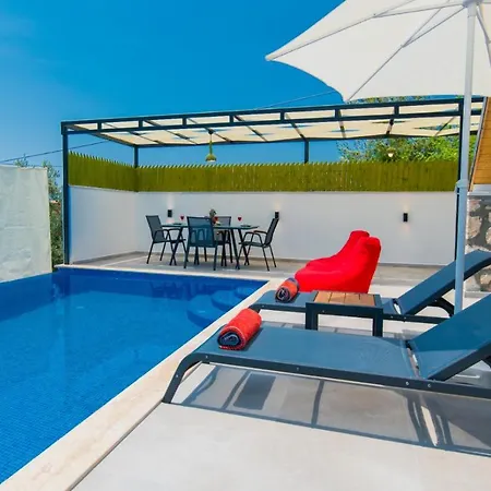 Bolivya Vila *