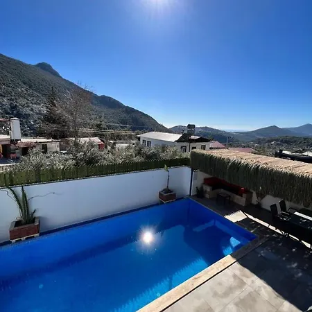 Bolivya Kaş